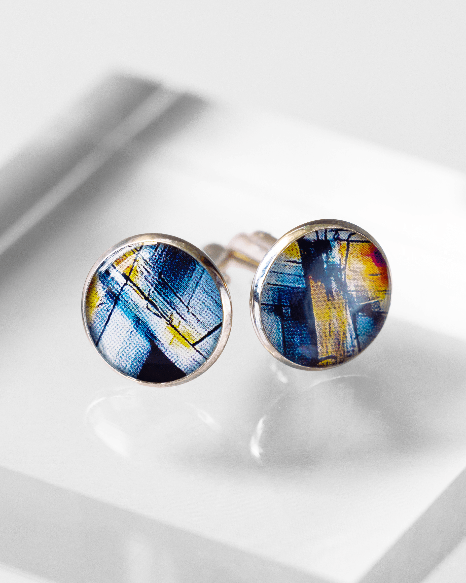 Handmade Viagra molecule microscopy cufflinks in silver-plated brass with glossy resin finish. Unique and funny science jewelry gift for doctors, pharmacists, and STEM professionals. Up close.